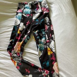 Zyia Dark Floral Mesh Hi-Rise